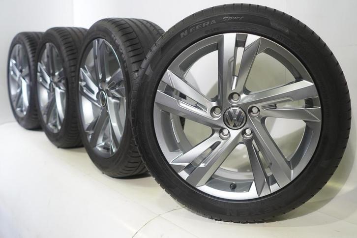Volkswagen Golf 5 6 7 8 Valencia 17 inch velgen Nexen Zomerb, Auto-onderdelen, Banden en Velgen, Ophalen of Verzenden
