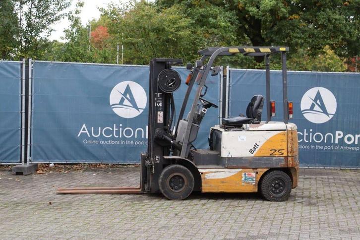 Veiling: Heftruck TCM FB25-6 Elektrisch 2500kg 4.35m 2000, Zakelijke goederen, Machines en Bouw | Heftrucks en Intern transport