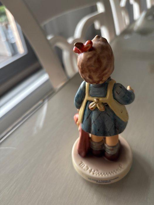 Goebel - Beeldje - Meisje met paraplu - TMK7 - Porselein, Antiek en Kunst, Curiosa en Brocante