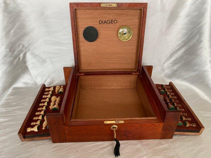 Jeu déchecs - Antiguo - avec humidificateur et hygromètre, Antiquités & Art, Curiosités & Brocante