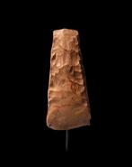 Neolithisch Deense stenen bijl uit de Neolithische periode