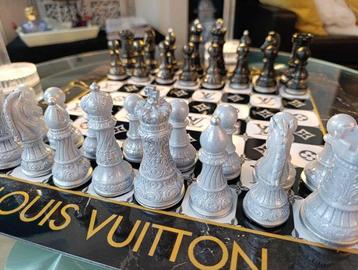 Dominique Kleiner - Vuitton soir de fête beschikbaar voor biedingen