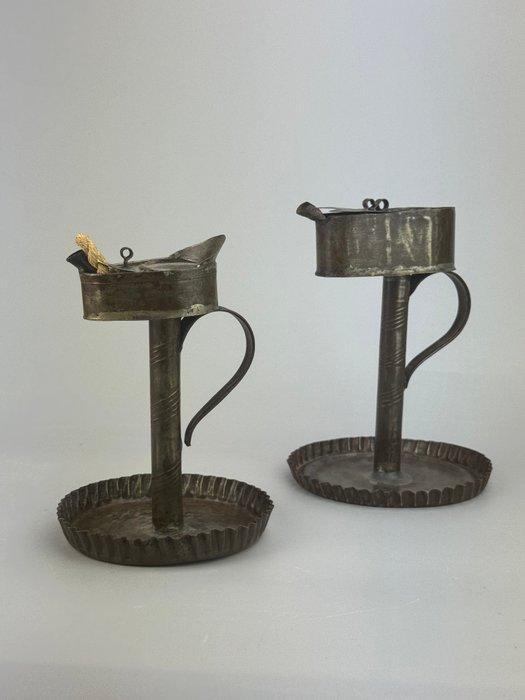 Lampe à huile (2) - Fer, Textile - à la façon de « Betty, Antiquités & Art, Art | Objets design