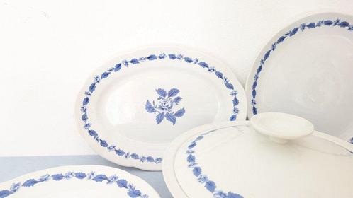 Fontebasso - Service de table pour 6 (20) - porcelaine -, Antiek en Kunst, Antiek | Meubels | Tafels