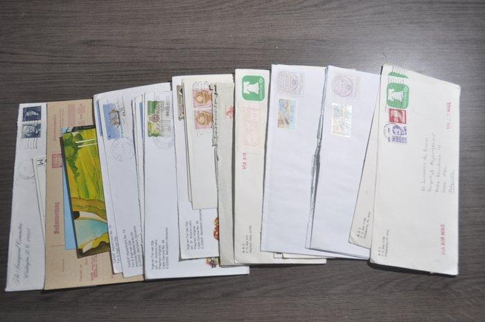 Wereld - Doos vol met 100-den Covers, speciale enveloppen,, Postzegels en Munten, Postzegels | Amerika