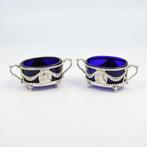 Zoutvaten met portretmedaillons - Salière en forme de bateau