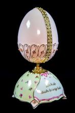 Faberge stijl ei speeldoos verguld kristallen Ardleigh, Antiek en Kunst