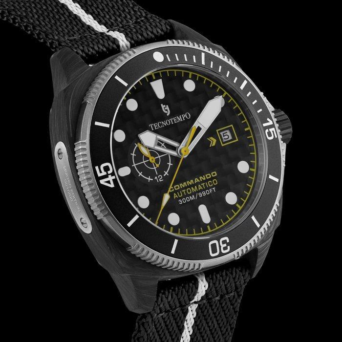 Tecnotempo - Commando - Forged Carbon & Titanium -, Handtassen en Accessoires, Horloges | Heren