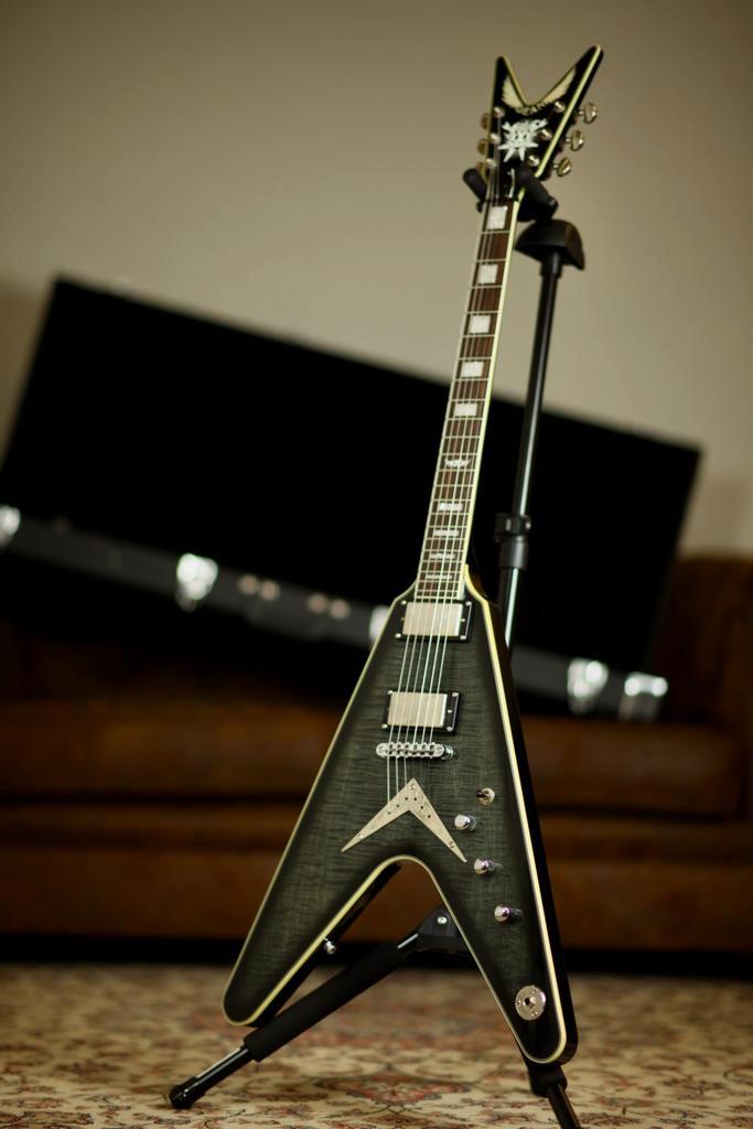 Dean Flying V 30th Anniversary  | Trans Black, Muziek en Instrumenten, Snaarinstrumenten | Gitaren | Elektrisch, Verzenden