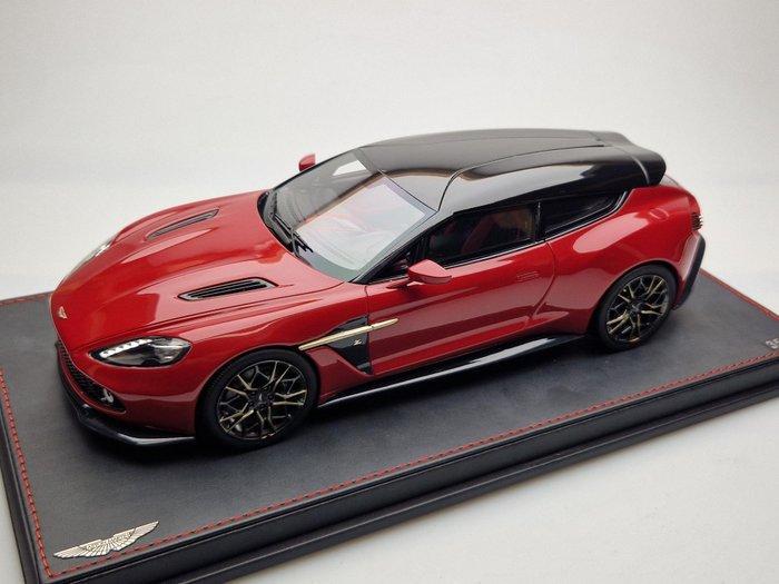 211-TwoEleven 1:18 - Modelauto - Aston Martin Zagato, Hobby en Vrije tijd, Modelauto's | 1:5 tot 1:12