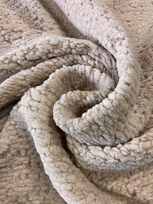 Zeer zachte teddy-achtige stof met bouclétextuur en een, Antiek en Kunst, Antiek | Tapijten, Tafelkleden en Textiel