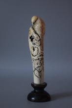 Le Nid Secret Sculpture en Os - Beeldje Been - Japan - Meiji, Antiek en Kunst