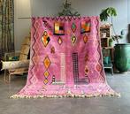 Roze traditioneel Boho Marokkaans vloerkleed - Berber Boujad, Huis en Inrichting, Stoffering | Tapijten en Vloerkleden, Nieuw