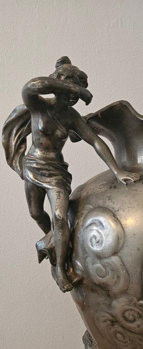C. Perron - Vase - Étain