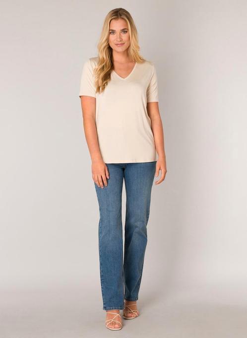 Base Level shirt Yanic42Maat 42/44 (L), Vêtements | Femmes, T-shirts, Envoi