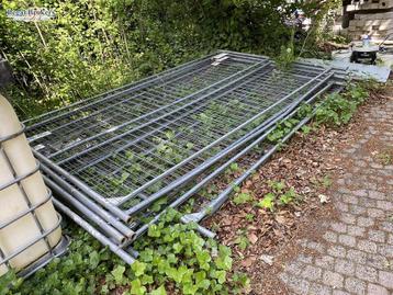 Werfhekken plm 8 stuks beschikbaar voor biedingen