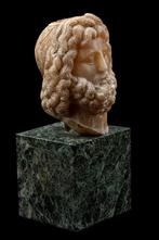 Égypte ancienne Albâtre Tête de Sérapis. Ier - IIIe siècle