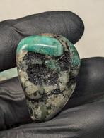 0,517 kg - Gepolijste stenen, partij grote natuurlijke