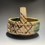 Oribe Ware - Kom - Confectionery dish with handle / Wooden, Antiek en Kunst