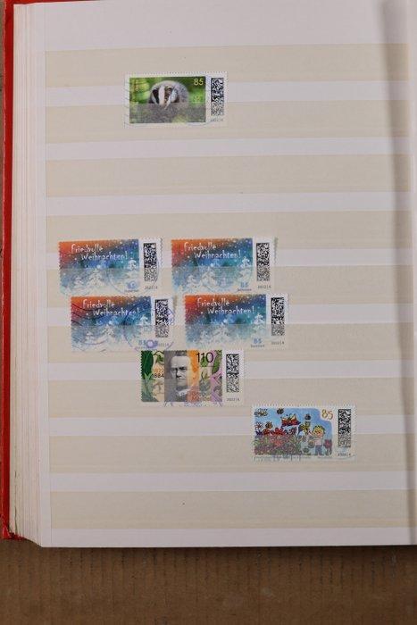 Wereld 1872/2024 - Lot in 5 stockboeken + losse bladen, Postzegels en Munten, Postzegels | Amerika