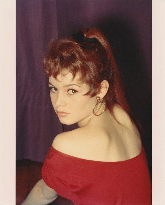 Philippe Halsman - Brigitte Bardot chez elle à Paris en 1951, Antiek en Kunst, Kunst | Designobjecten