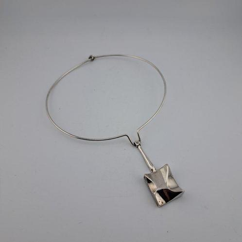 Zonder Minimumprijs - Ketting met hanger Zilver - Design, Handtassen en Accessoires, Antieke sieraden