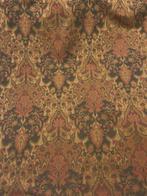 Arazzo van het Hof: Verwevingen van oker, koraal en Testa di, Antiek en Kunst