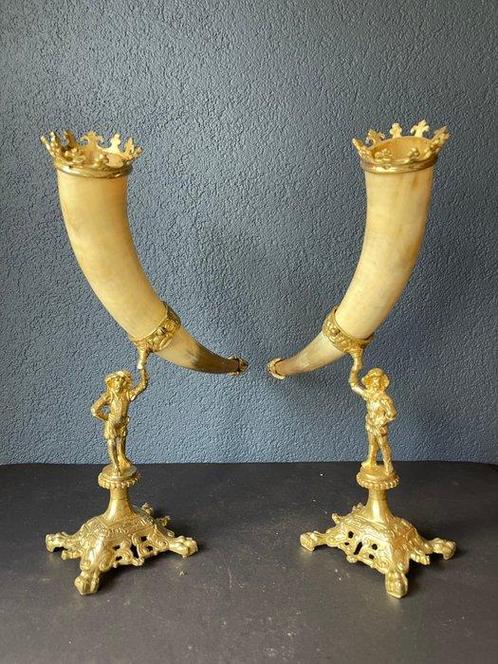 Corne à boire - Bronze, Corne, Antiek en Kunst, Antiek | Overige Antiek