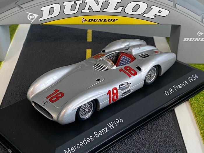 Minichamps 1:43 - Modelauto - Mercedes Benz W196 #18 Winner, Hobby en Vrije tijd, Modelauto's | 1:5 tot 1:12