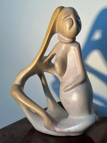 Sculpture, Abstrakte Steinfigur – Handgefertigtes Unikat aus