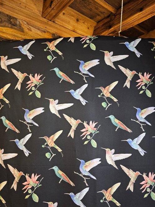 Offert ! Tissu Art Déco exclusif avec colibri - 300x280cm -, Antiek en Kunst, Antiek | Tapijten, Tafelkleden en Textiel