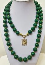 Malaquita (16 mm), zeer groot, met Vierge Marie met Kind