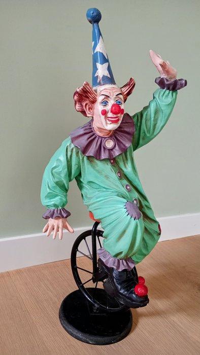 jun asilo - Jun Asilo - Beeld, Clown op eenwieler - 68 cm -, Antiek en Kunst, Curiosa en Brocante