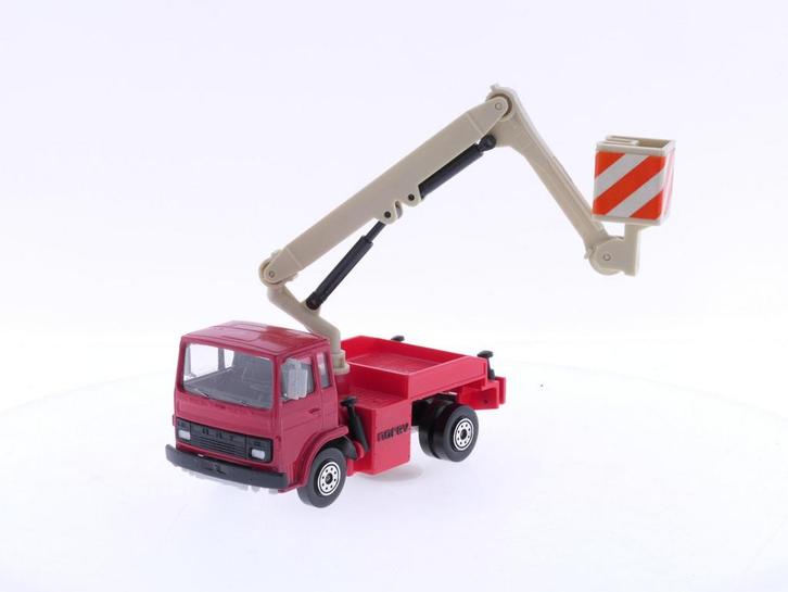 Schaal 1:43 Norev Saviem SM 5 C, hoogwerker. #6071, Hobby en Vrije tijd, Modelauto's | 1:43, Zo goed als nieuw, Norev, Ophalen of Verzenden