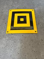 Tentoonstellingsstuk van de MOCAK-tentoonstelling - Emaille