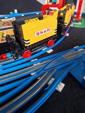 Lego Set - Train, Ville - Shell Gas Station and loc 723 and beschikbaar voor biedingen
