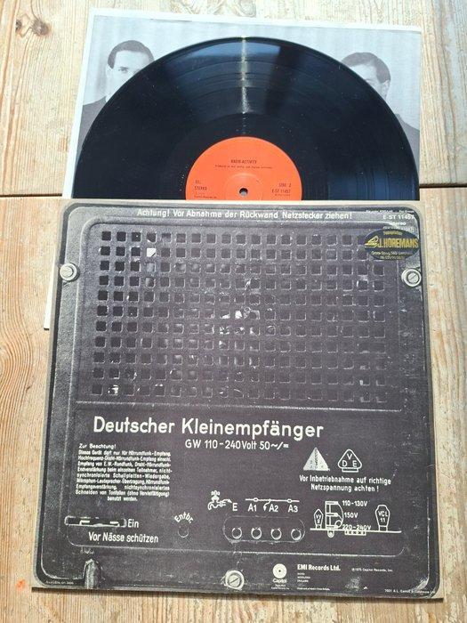 Kraftwerk - RADIO-ACTIVITY (Rare original 1st UK pressing, Cd's en Dvd's, Vinyl Singles