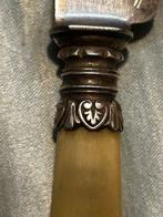 Bestekset voor 12 personen (12) - Parijs - Staal, Hoorn, Antiek en Kunst