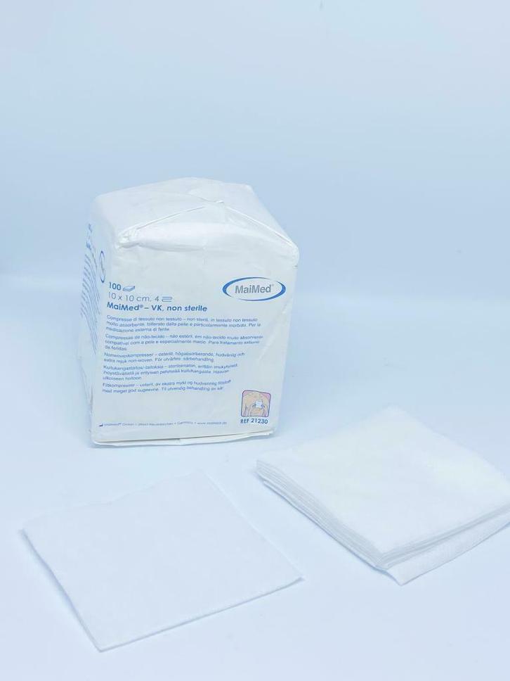 MaiMed non-woven gaascompressen 10cm x 10cm - 100 stuks, Diversen, Verpleegmiddelen, Nieuw, Ophalen of Verzenden