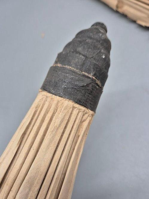 Zwei asiatische Papier-Sonnenschirme – handgefertigt mit, Antiek en Kunst, Curiosa en Brocante