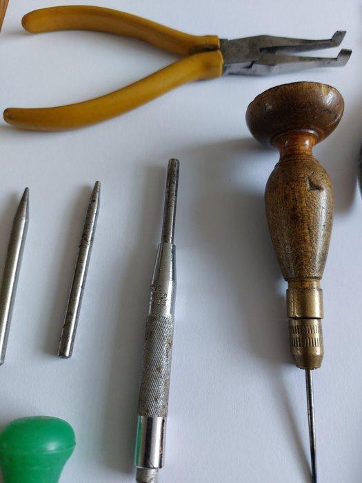 Horlogemakers gereedschap (25) - Gereedschap uurwerken, Antiek en Kunst, Antiek | Klokken