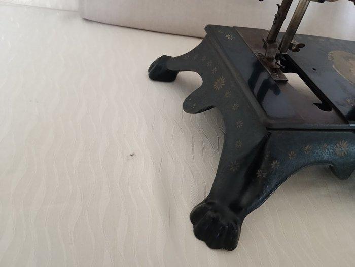 Machine à coudre - Ghisa - Regina Margherita, Antiek en Kunst, Kunst | Designobjecten