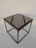 Wallavibe - D.B - Salontafel - Deze kubus tafel is niet