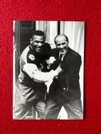 Agenzia ANSA Roma - Mike Tyson incontra Silvio Berlusconi