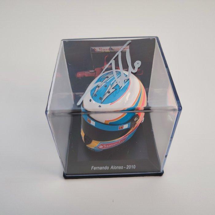 Ferrari - Fernando Alonso - 2010 - Schaal 1/5 helm, Verzamelen, Automerken, Motoren en Formule 1