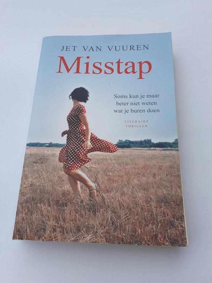 Misstap 9789045213804 Jet van Vuuren, Boeken, Thrillers, Gelezen, Verzenden