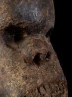 Een houten beeld. - Bamileke - Kameroen, Antiek en Kunst