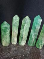 7 Fluorite crystal points. 12 - 9 cm - Kristalpunt- 924 g -