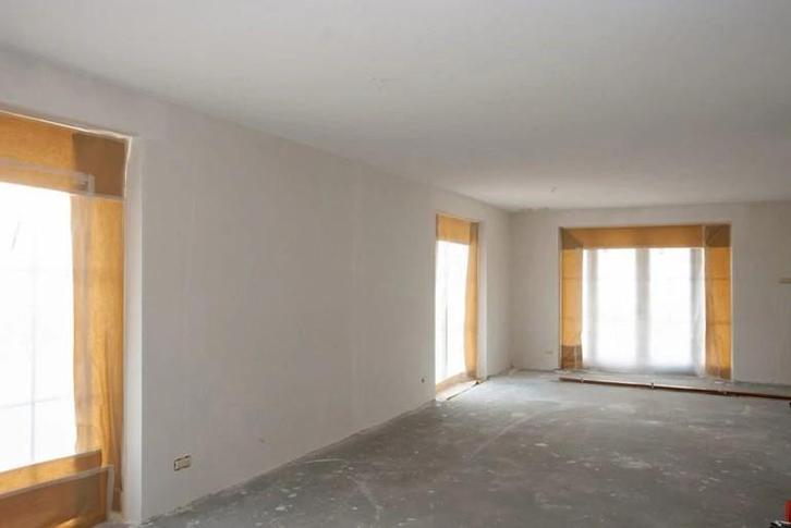 Uw plafonds en muren in een nieuwe kleur..Vanaf 5,50 Pm2, Diensten en Vakmensen, Schilders en Behangers, Behangen, Binnenschilderwerk