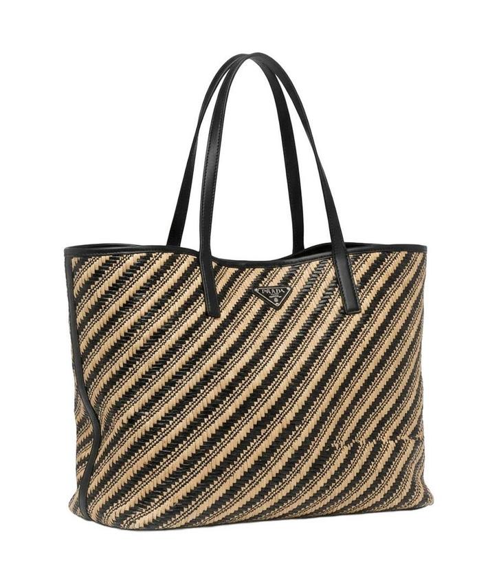 Guess Schoudertassen in maat standaard Beige | 5% korting, Handtassen en Accessoires, Tassen | Damestassen, Beige, Gebruikt, Verzenden